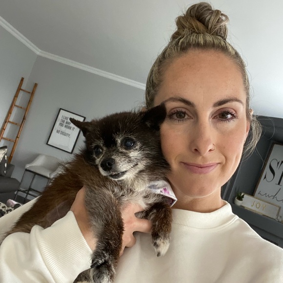 Meet your Posher, Lauren - Picture 1 of 1